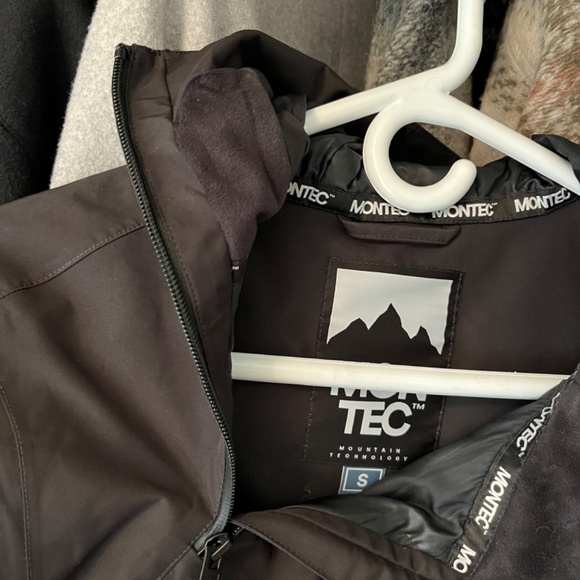 BRAND NEW Women’s Montec Ski Jacket - Picture 6 of 10